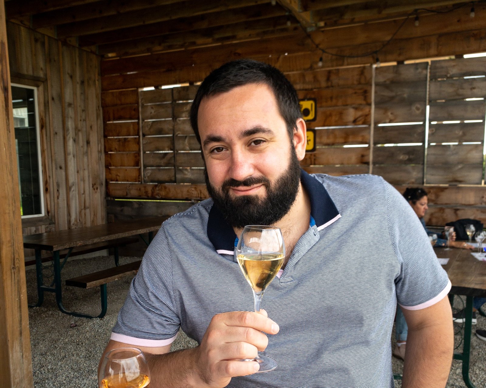 Max sampling wine